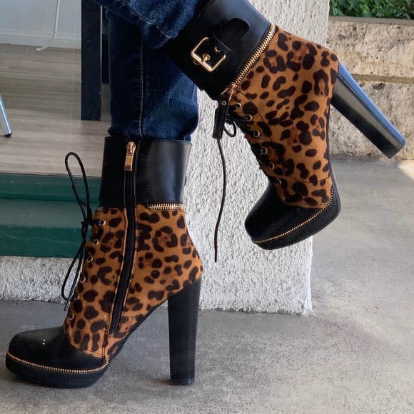 Italina Leopard Print Heeled Stiletto Bootie Sz 11 - Picture 4 of 6